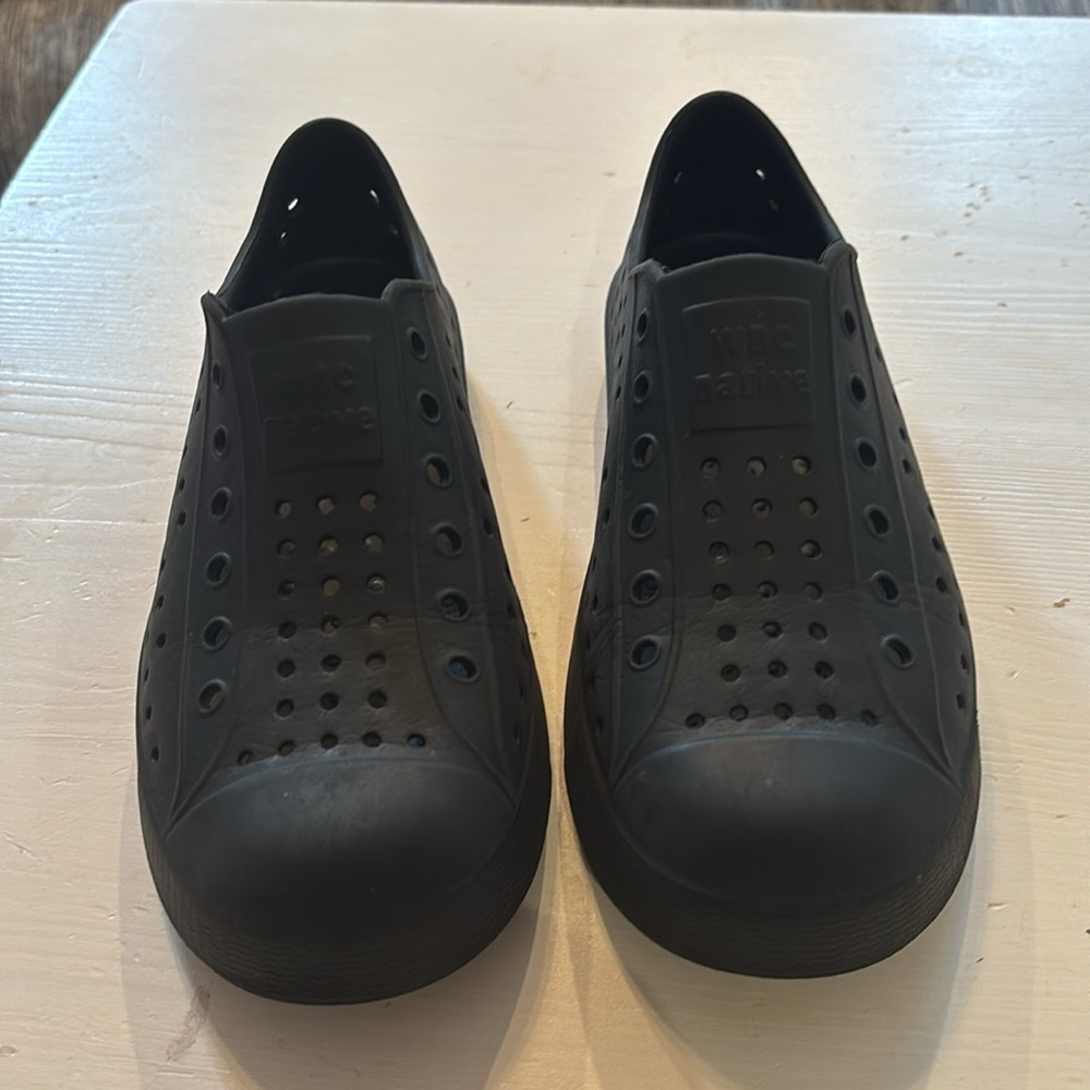 Native Shoes Black